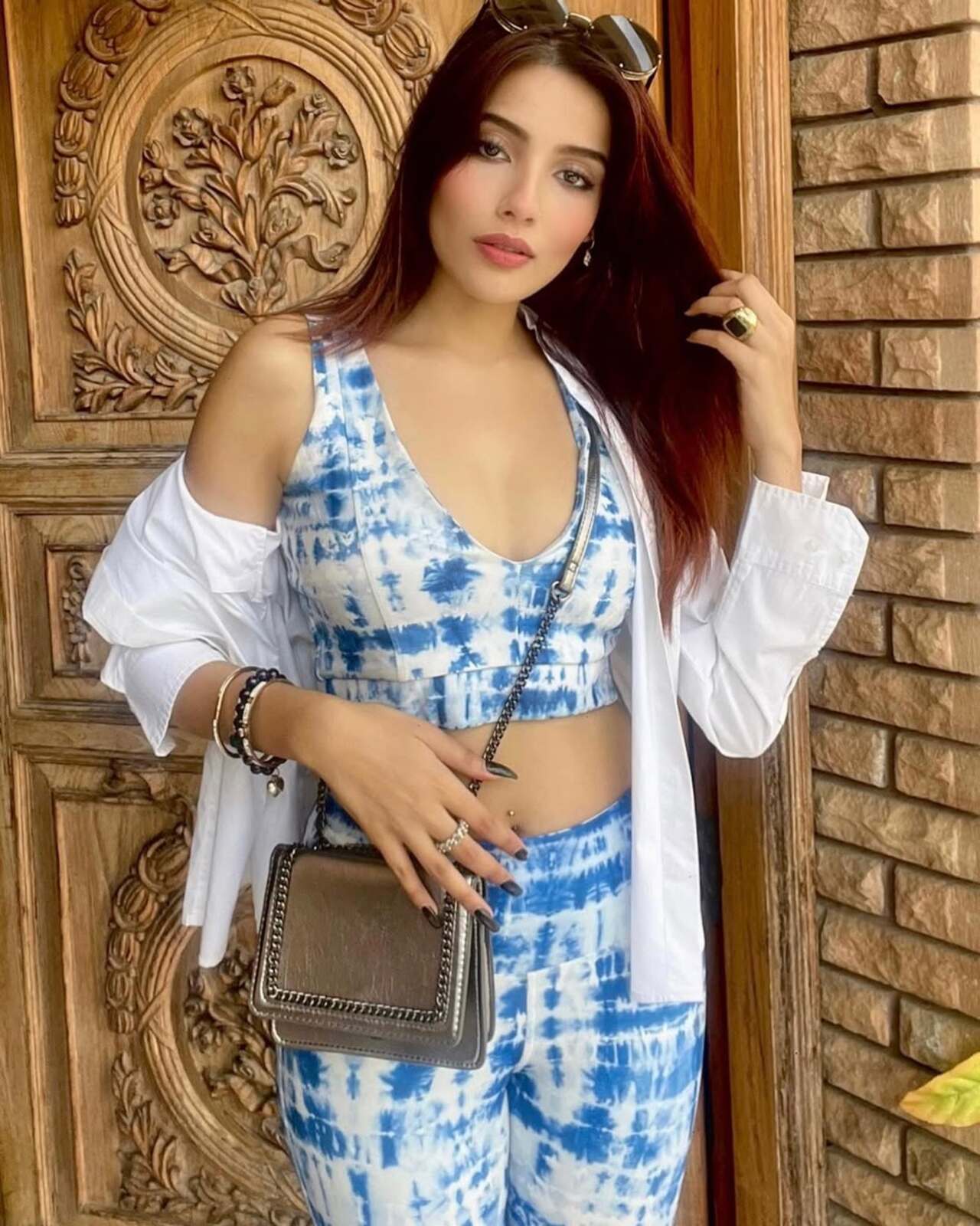 Aditi completed her schooling at the International School of Jaipur and later pursued a BBA from St. Xavier’s College, Jaipur. During college, she began participating in fashion shows and modelling competitions, which helped launch her career in the fashion industry